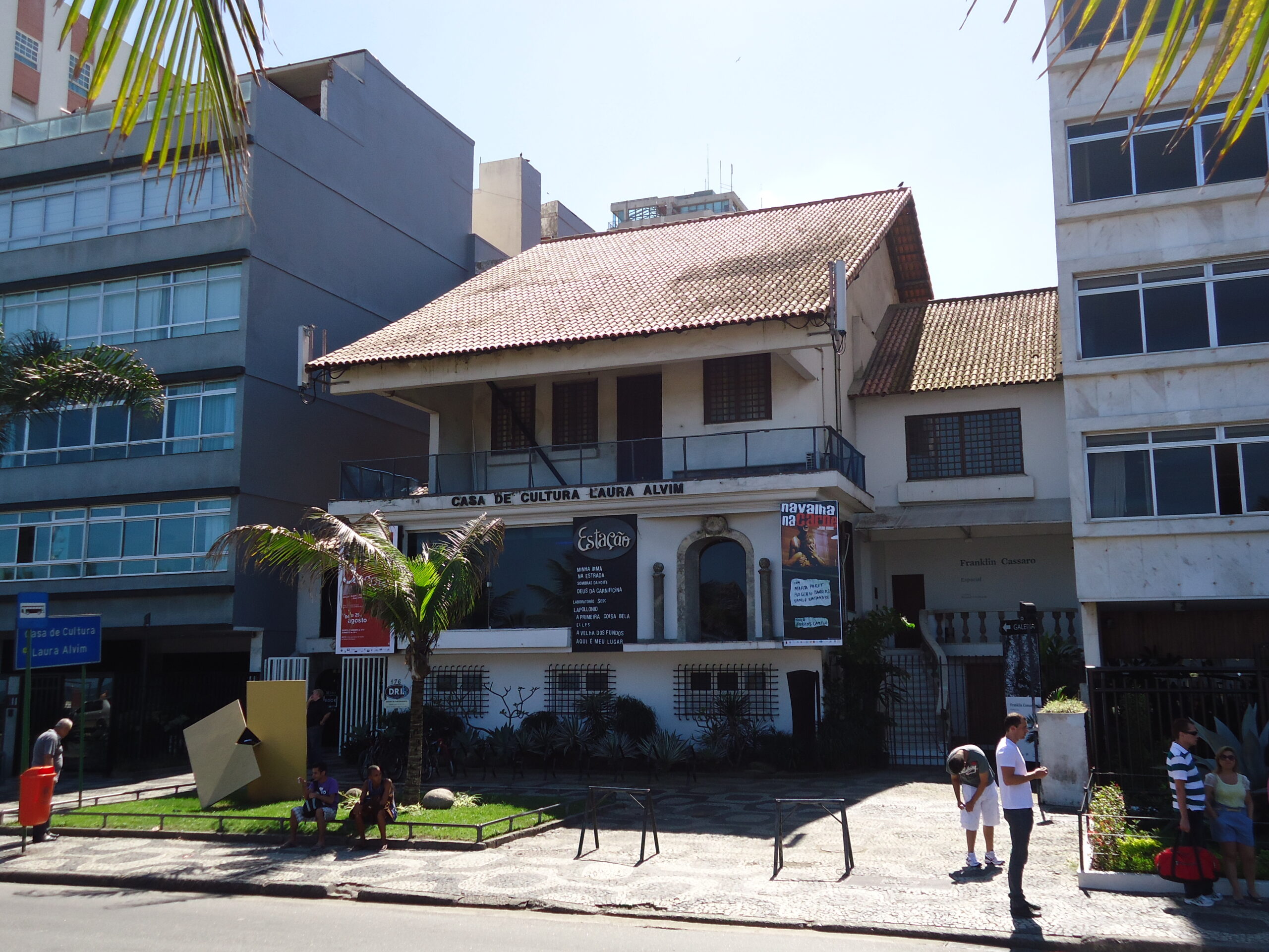 Teatro Laura Alvim